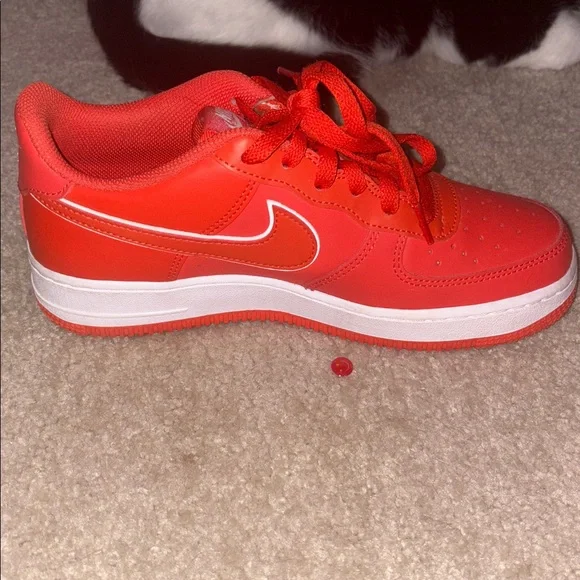 Nike (GS) Air Force Ones - Picture 8 of 10